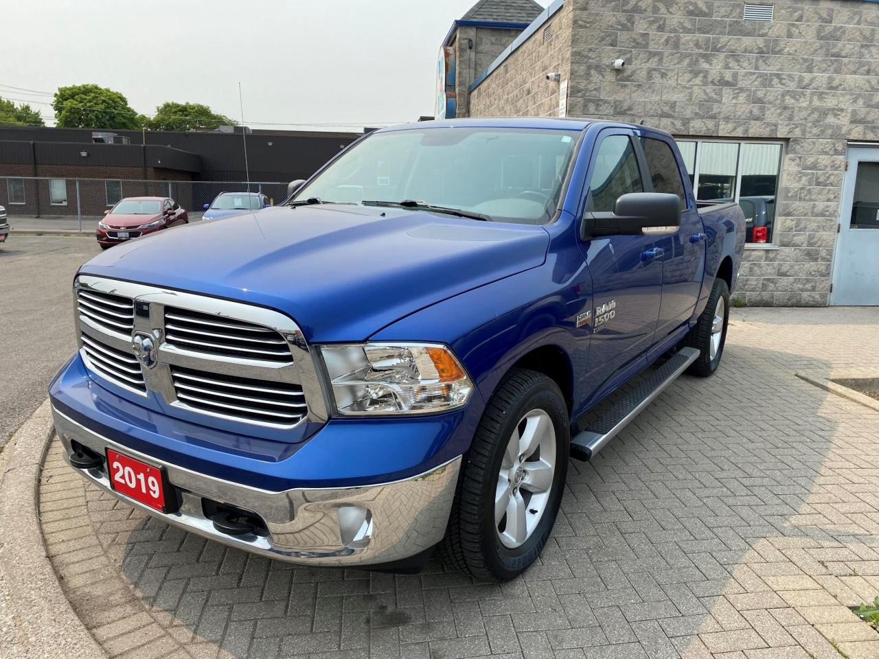Used 2019 RAM 1500 Classic SLT for sale in Sarnia, ON