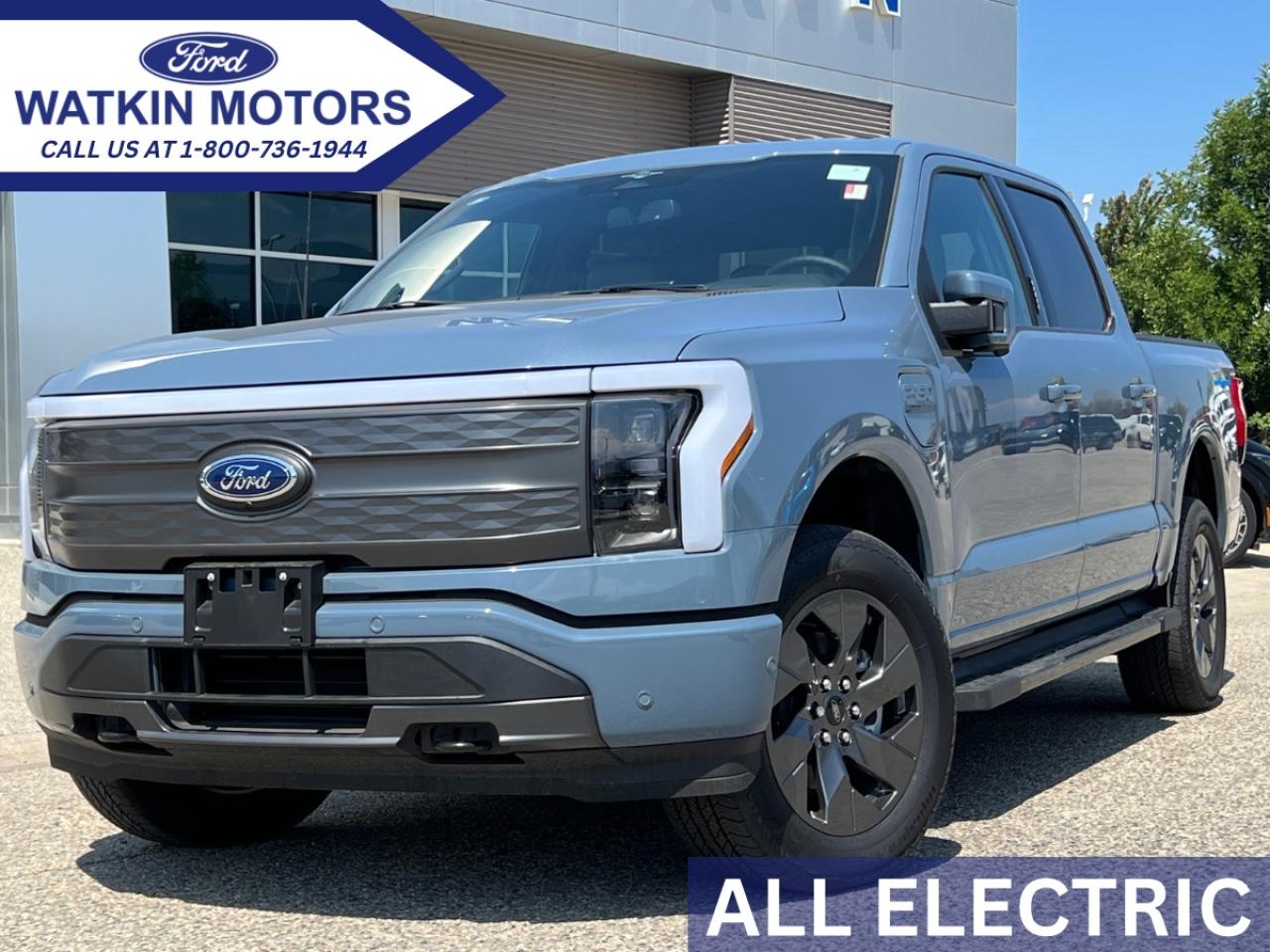 2023 Ford F-150 Lightning Lariat Photo0