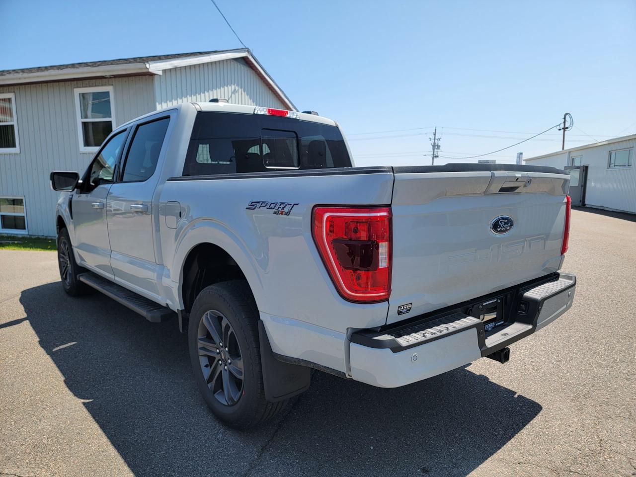 2023 Ford F-150 XLT 4WD SUPERCREW 5.5' BOX Photo5