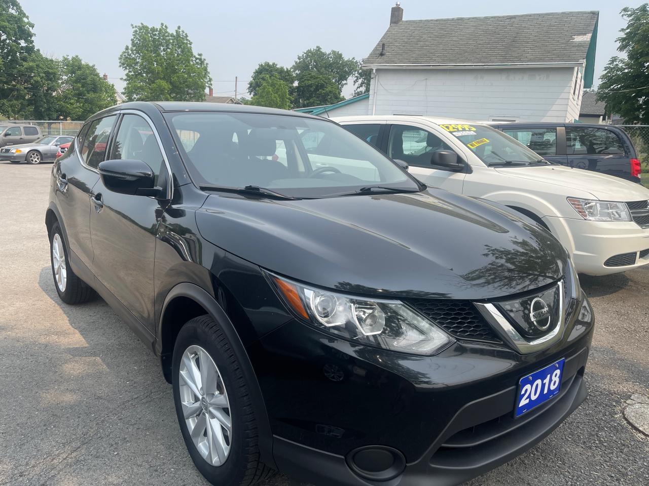 2018 Nissan Qashqai S, Front Wheel Drive, Alloys, Back-Up-Camera