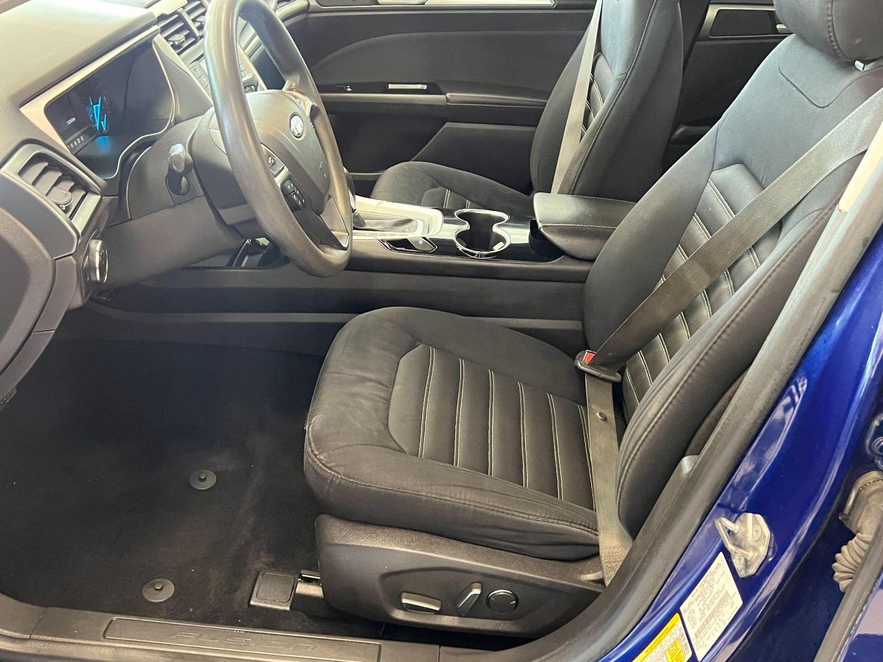 2015 Ford Fusion SE+New Tires+Sensors+A/C+Heated Seats+CLEAN CARFAX - Photo #19