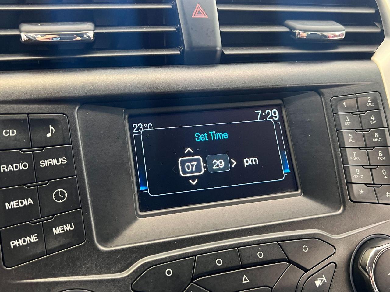 2015 Ford Fusion SE+New Tires+Sensors+A/C+Heated Seats+CLEAN CARFAX - Photo #30