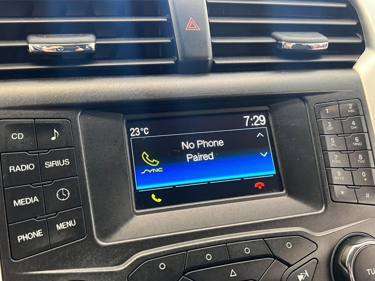 2015 Ford Fusion SE+New Tires+Sensors+A/C+Heated Seats+CLEAN CARFAX - Photo #31