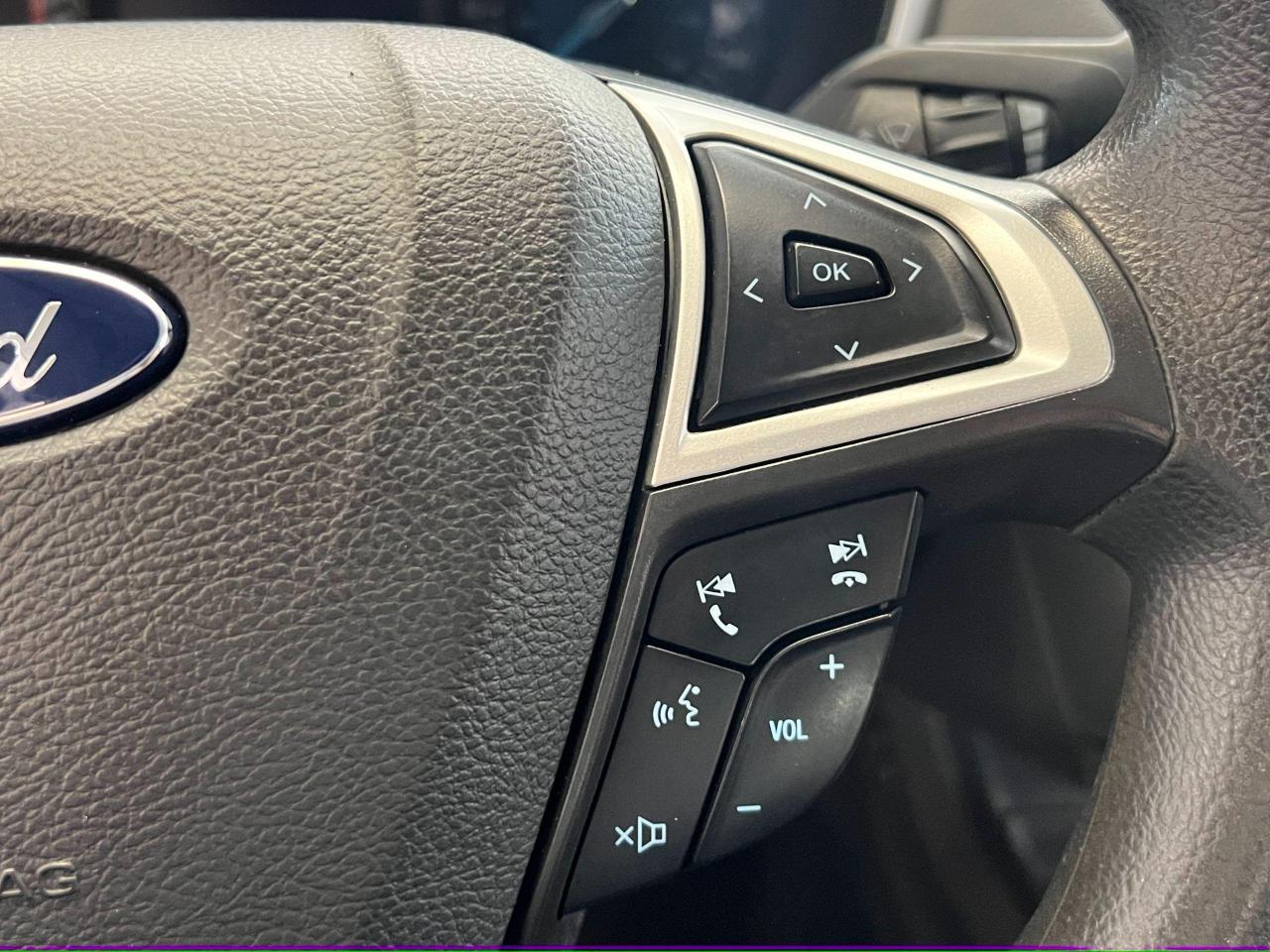 2015 Ford Fusion SE+New Tires+Sensors+A/C+Heated Seats+CLEAN CARFAX - Photo #42