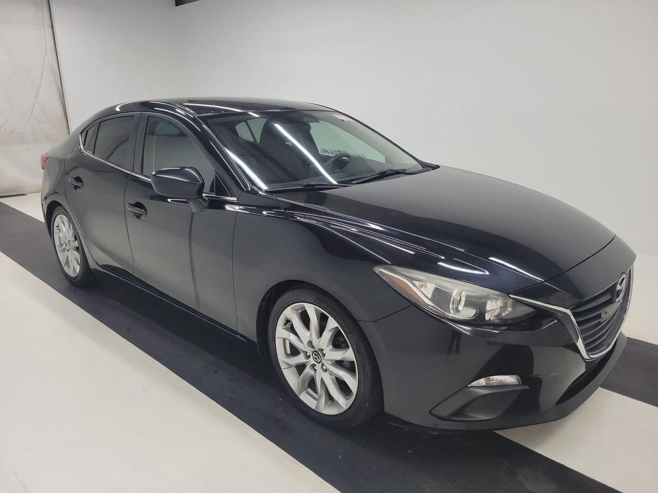2015 Mazda MAZDA3 GS
