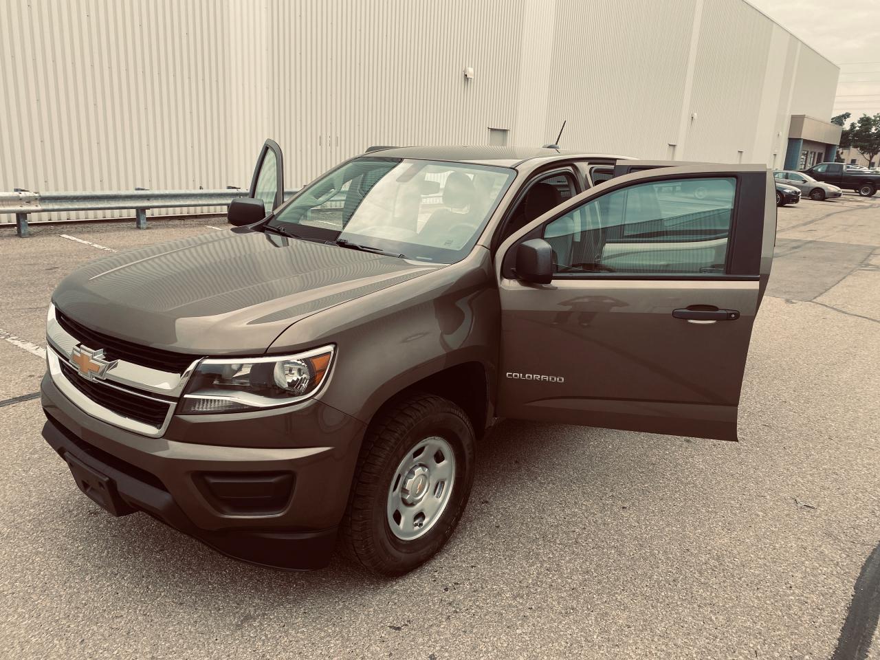 Used 2015 Chevrolet Colorado Crew Cab Long Box 4WD for sale in Mississauga, ON