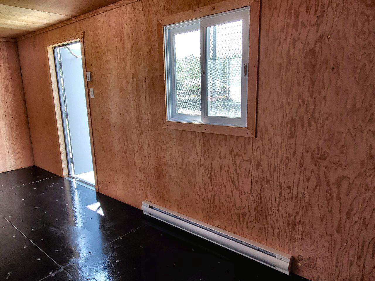 2020 - MOBILE OFFICE CONTAINER 20 FT X 8 FT Heat, Air Conditioner!!! Photo