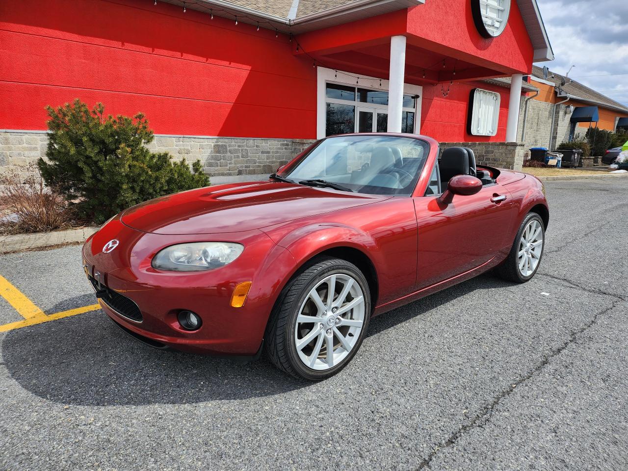Used 2008 Mazda Miata MX-5 GT for sale in Cornwall, ON