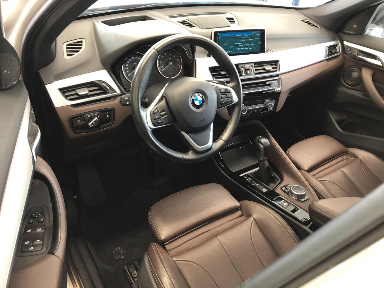 2016 BMW X1 28i Xdrive+Intelligent Safety+Roof+GPS+CLEANCARFAX - Photo #17