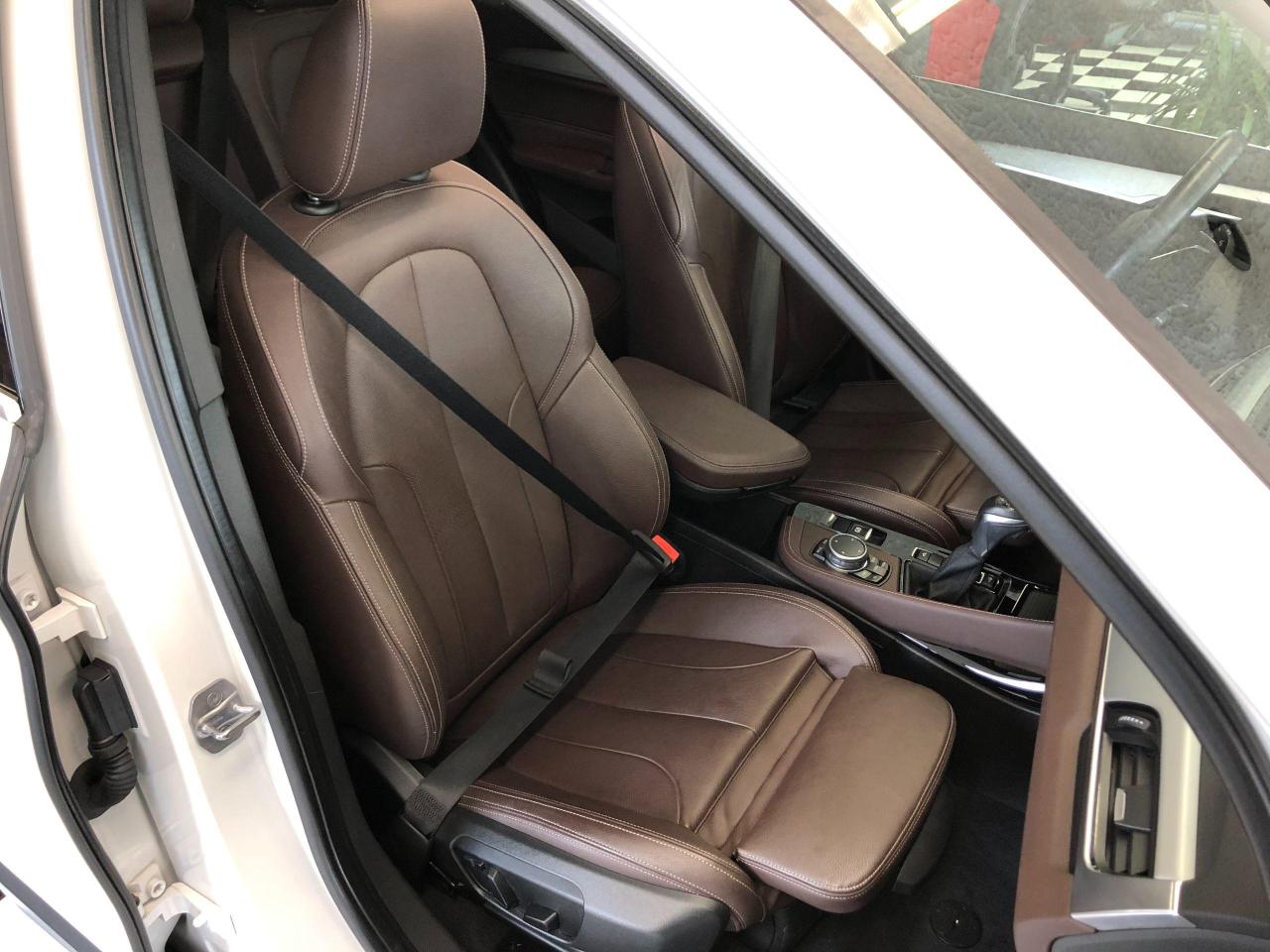 2016 BMW X1 28i Xdrive+Intelligent Safety+Roof+GPS+CLEANCARFAX - Photo #22