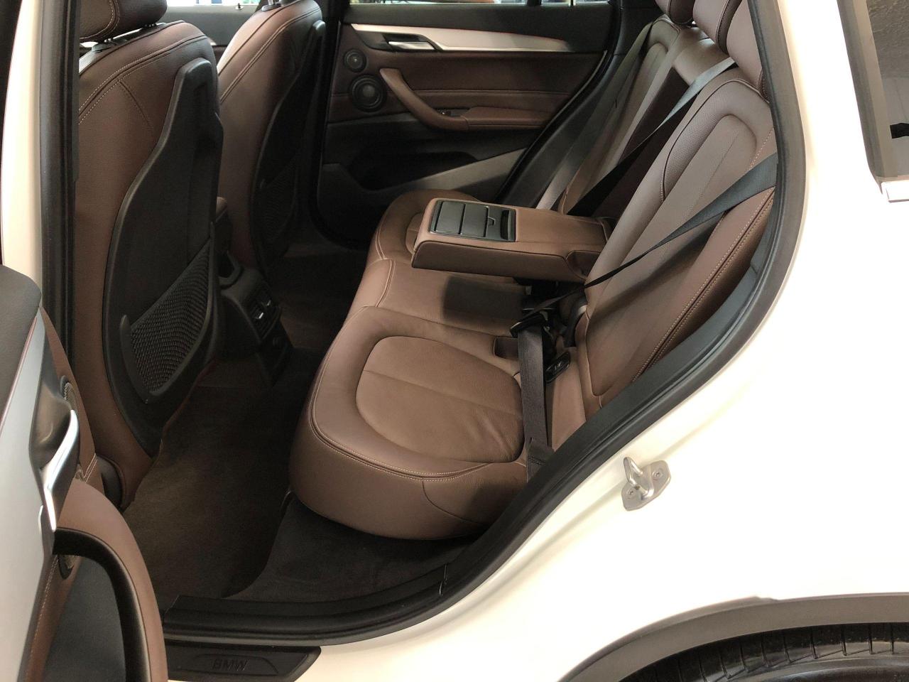 2016 BMW X1 28i Xdrive+Intelligent Safety+Roof+GPS+CLEANCARFAX - Photo #23