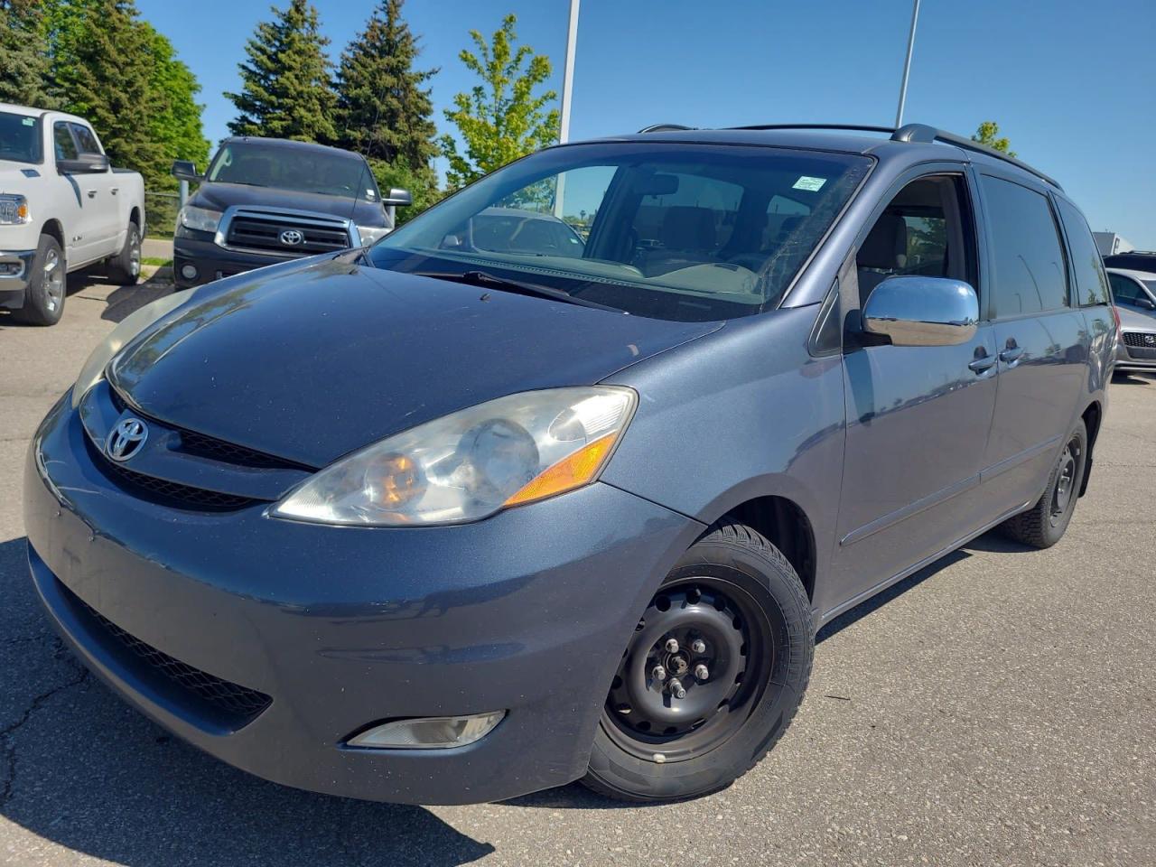 Used 2006 Toyota Sienna LE *Great Condition/Drives Excellent/2 Sets Of Tires* for sale in Hamilton, ON