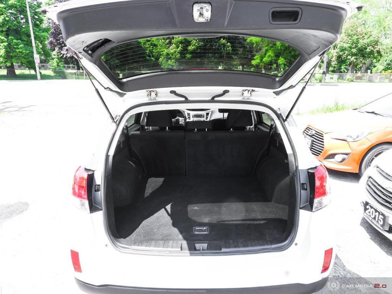 2014 Subaru Outback 4dr Wgn H4 Auto 2.5i Premium Photo