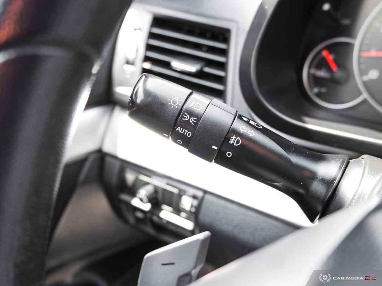 2014 Subaru Outback 4dr Wgn H4 Auto 2.5i Premium Photo