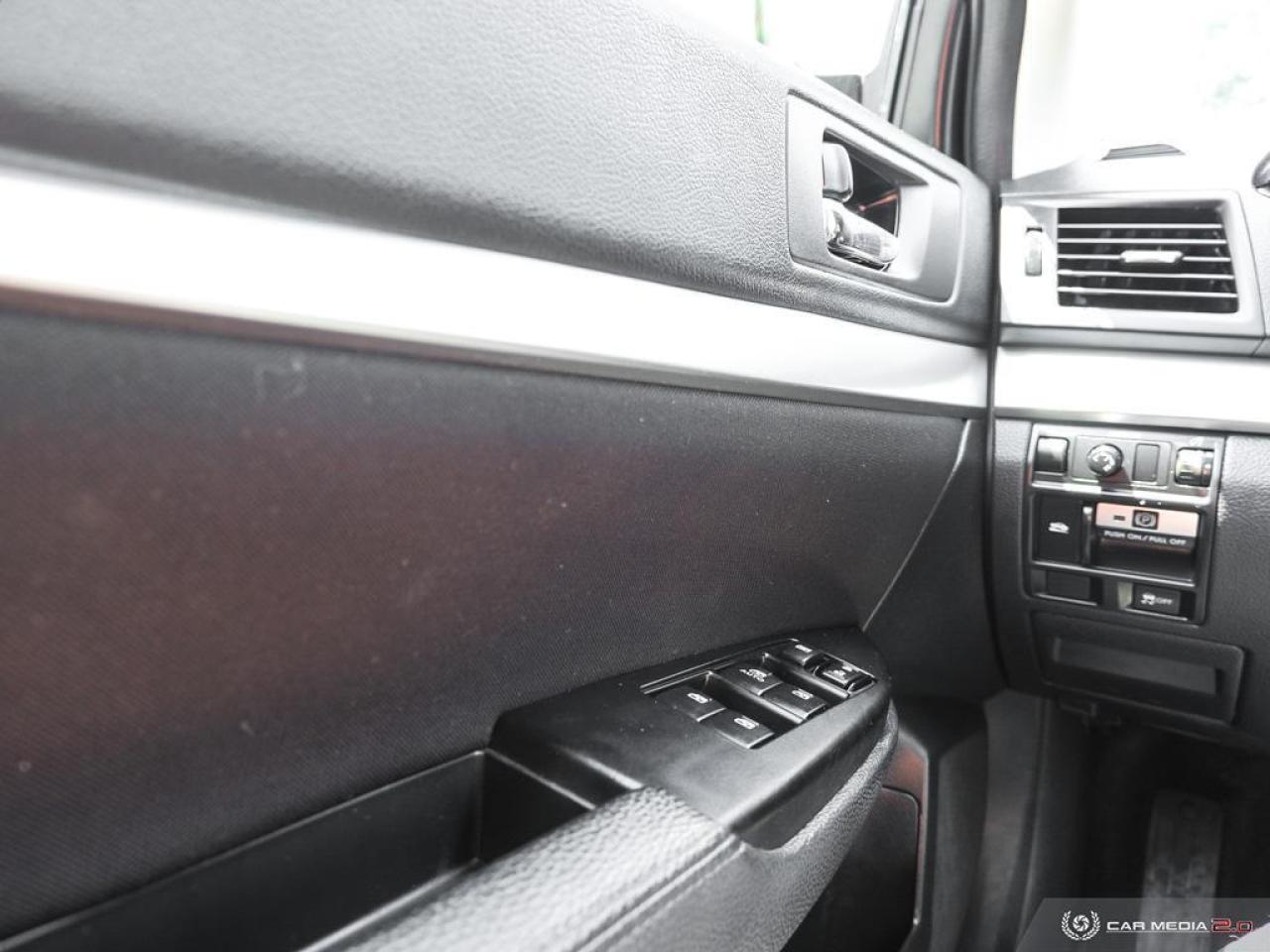 2014 Subaru Outback 4dr Wgn H4 Auto 2.5i Premium Photo