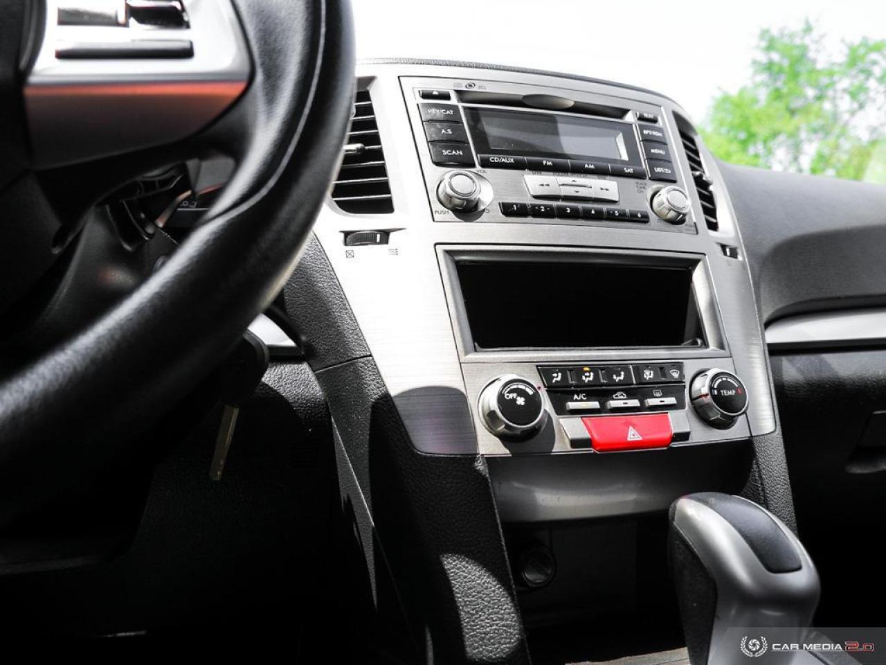 2014 Subaru Outback 4dr Wgn H4 Auto 2.5i Premium Photo