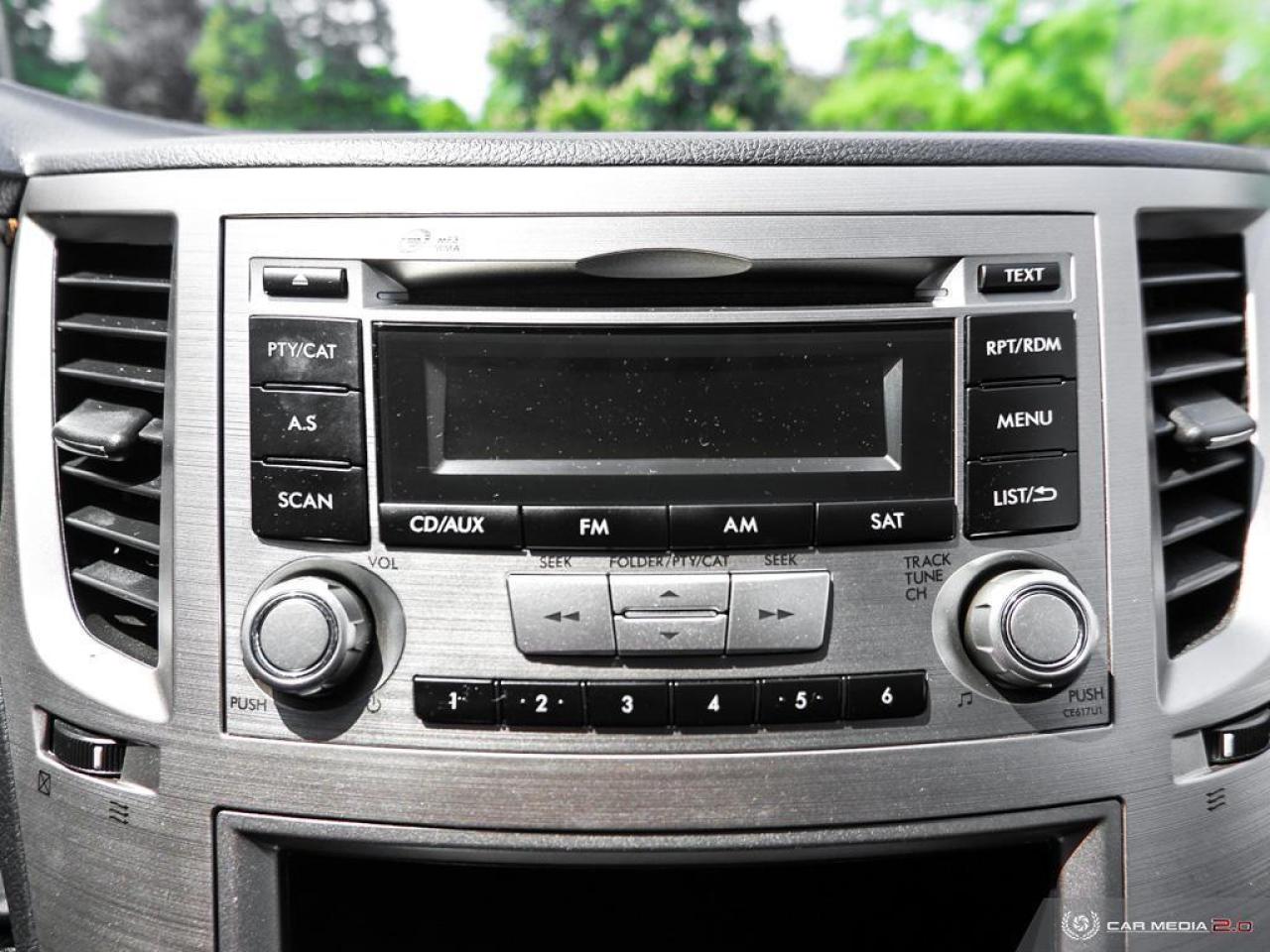 2014 Subaru Outback 4dr Wgn H4 Auto 2.5i Premium Photo