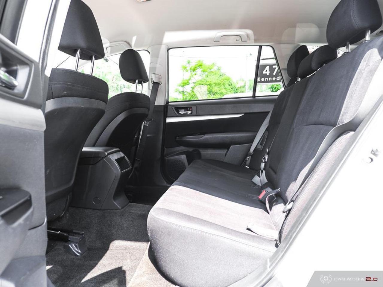 2014 Subaru Outback 4dr Wgn H4 Auto 2.5i Premium Photo