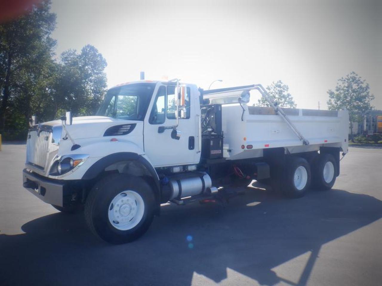 Used 2016 International 7400 Dump Truck Air Brakes Diesel for sale in Burnaby, BC