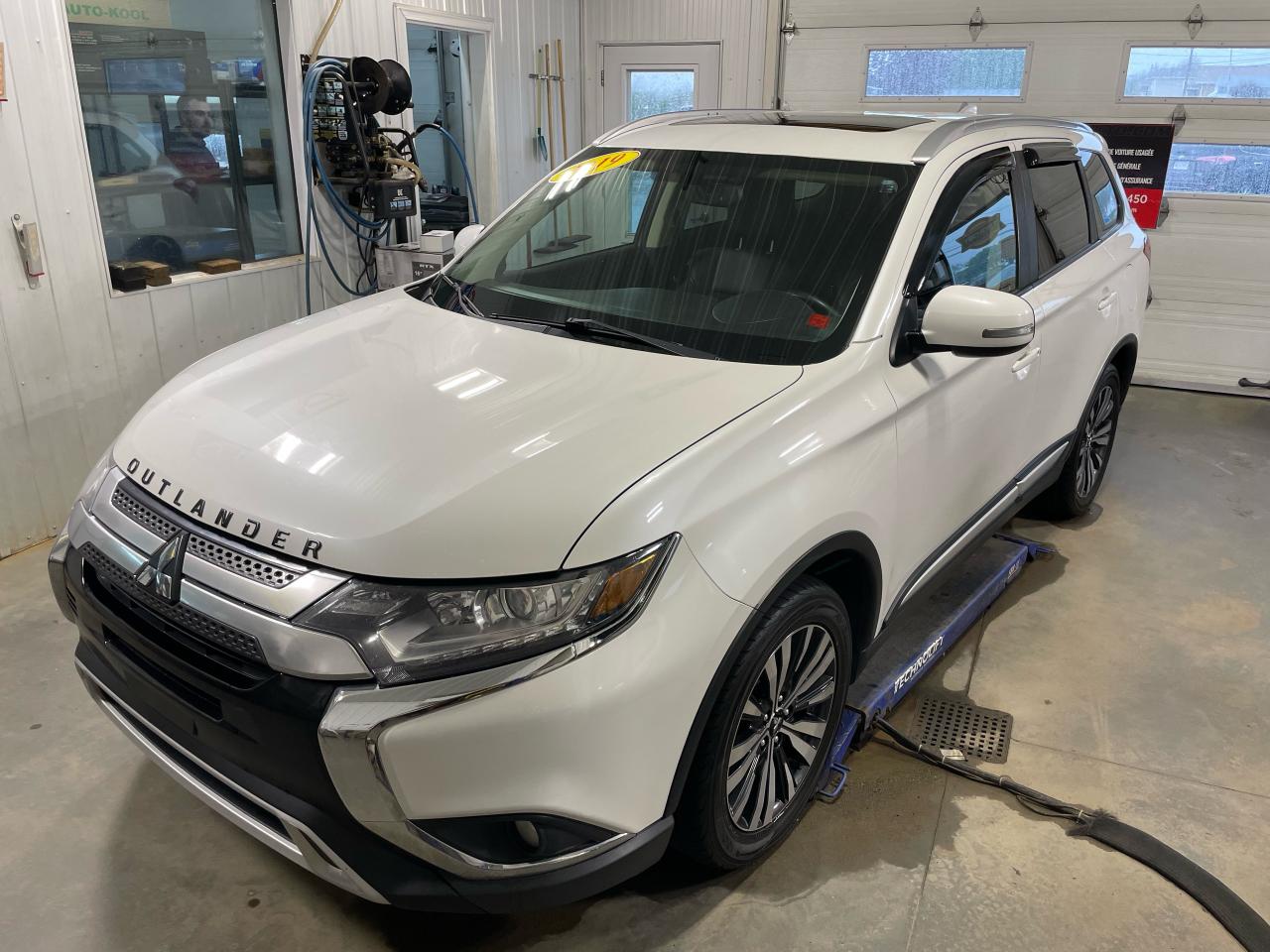 2019 Mitsubishi Outlander ES TOURING