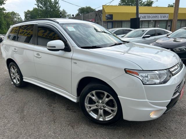 2014 Mitsubishi Outlander GT/AWD/7PASS/CAMERA/LEATHER/ROOF/LOADED/ALLOYS