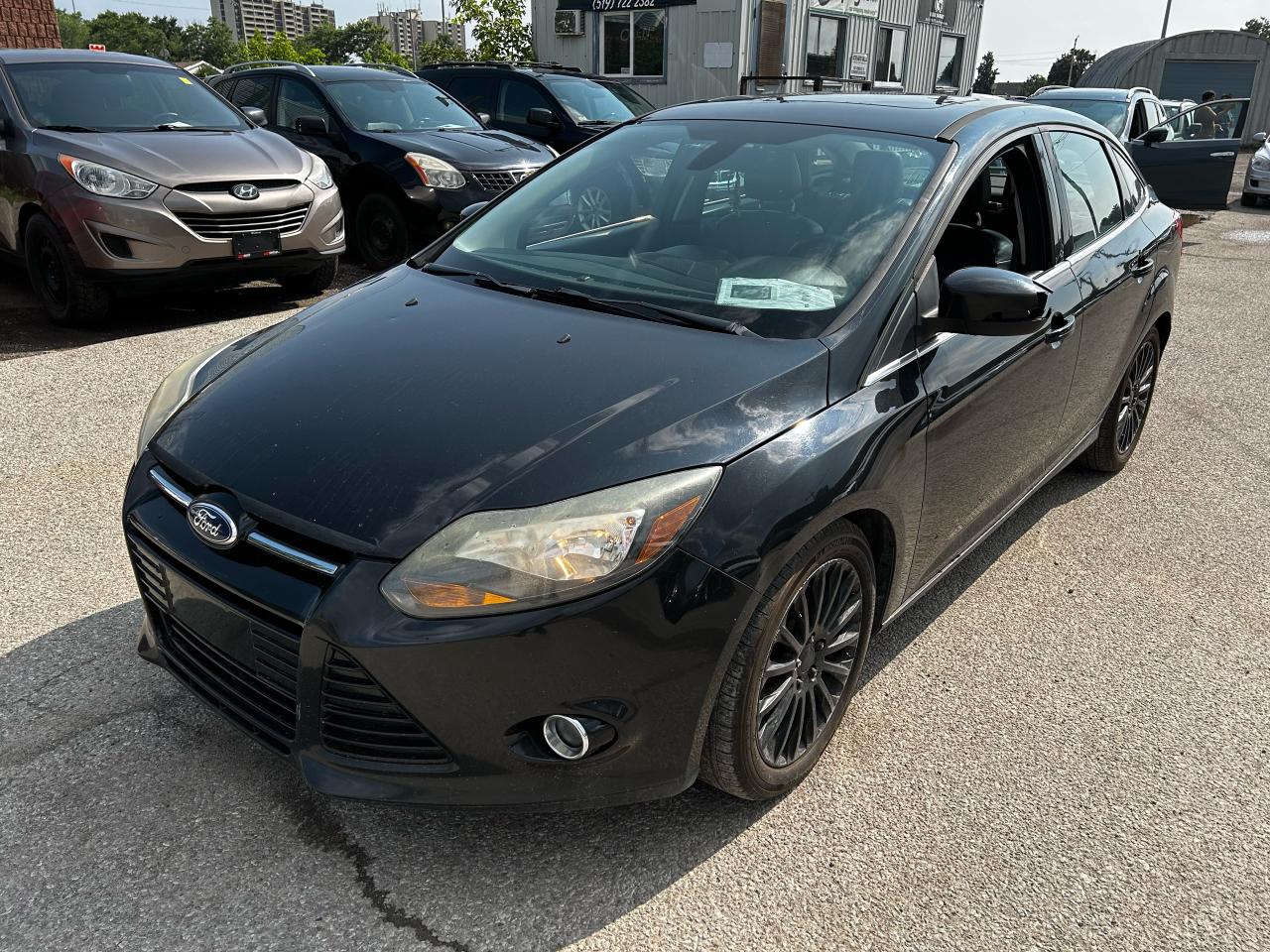 2012 Ford Focus Titanium - Photo #1