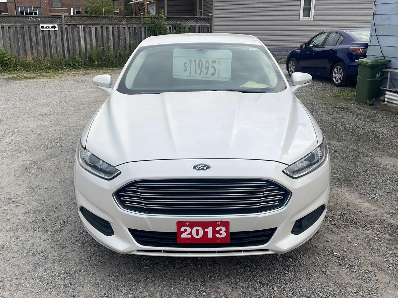 2013 Ford Fusion SE - Photo #1