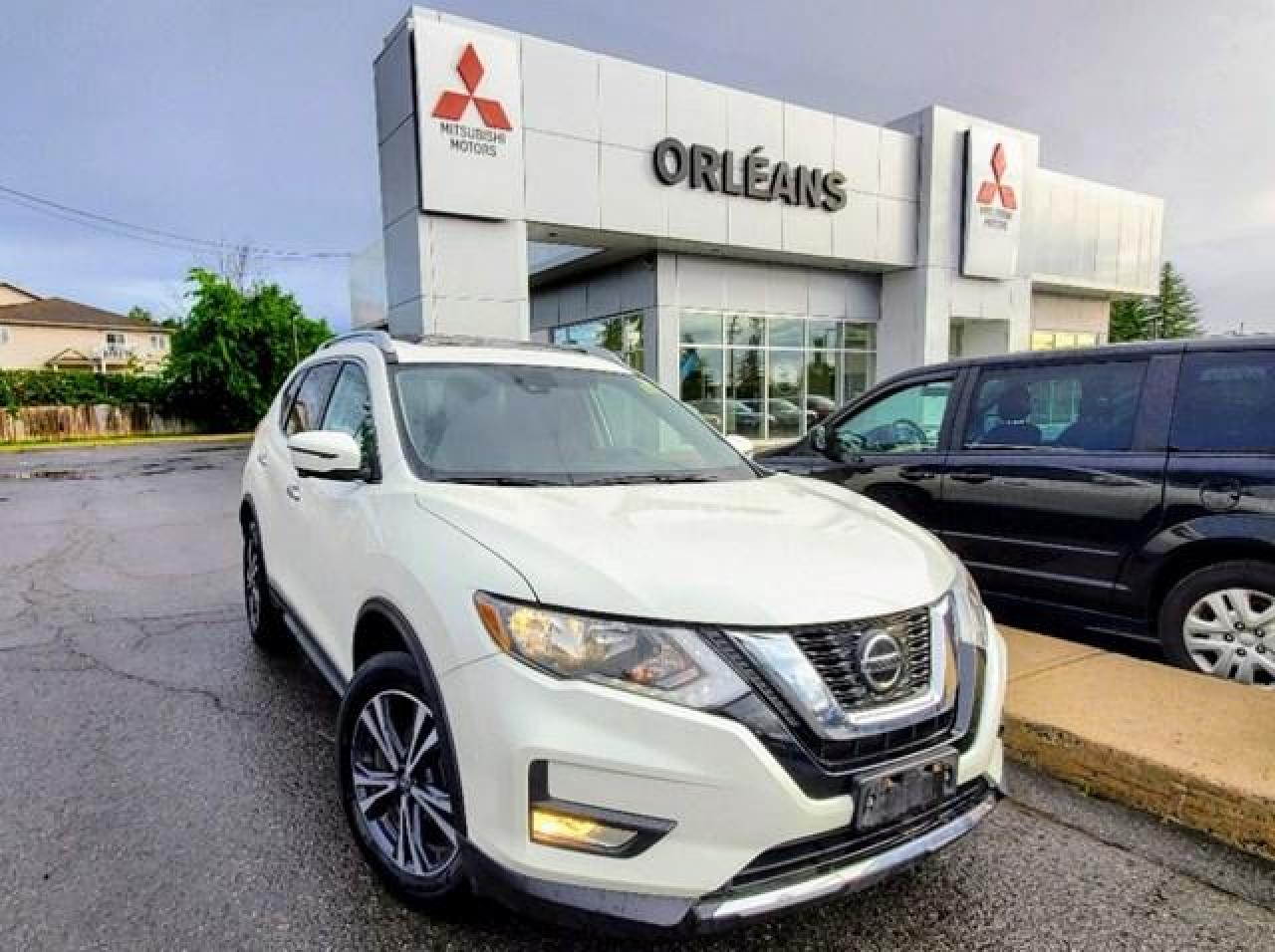 Used 2020 Nissan Rogue AWD SV for sale in Orléans, ON
