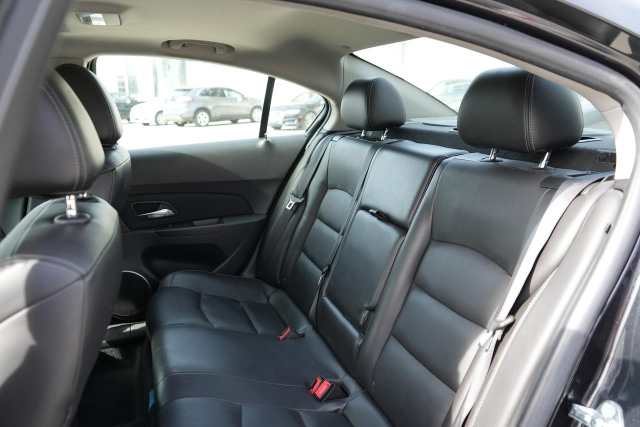 2015 Chevrolet Cruze 2LT Photo