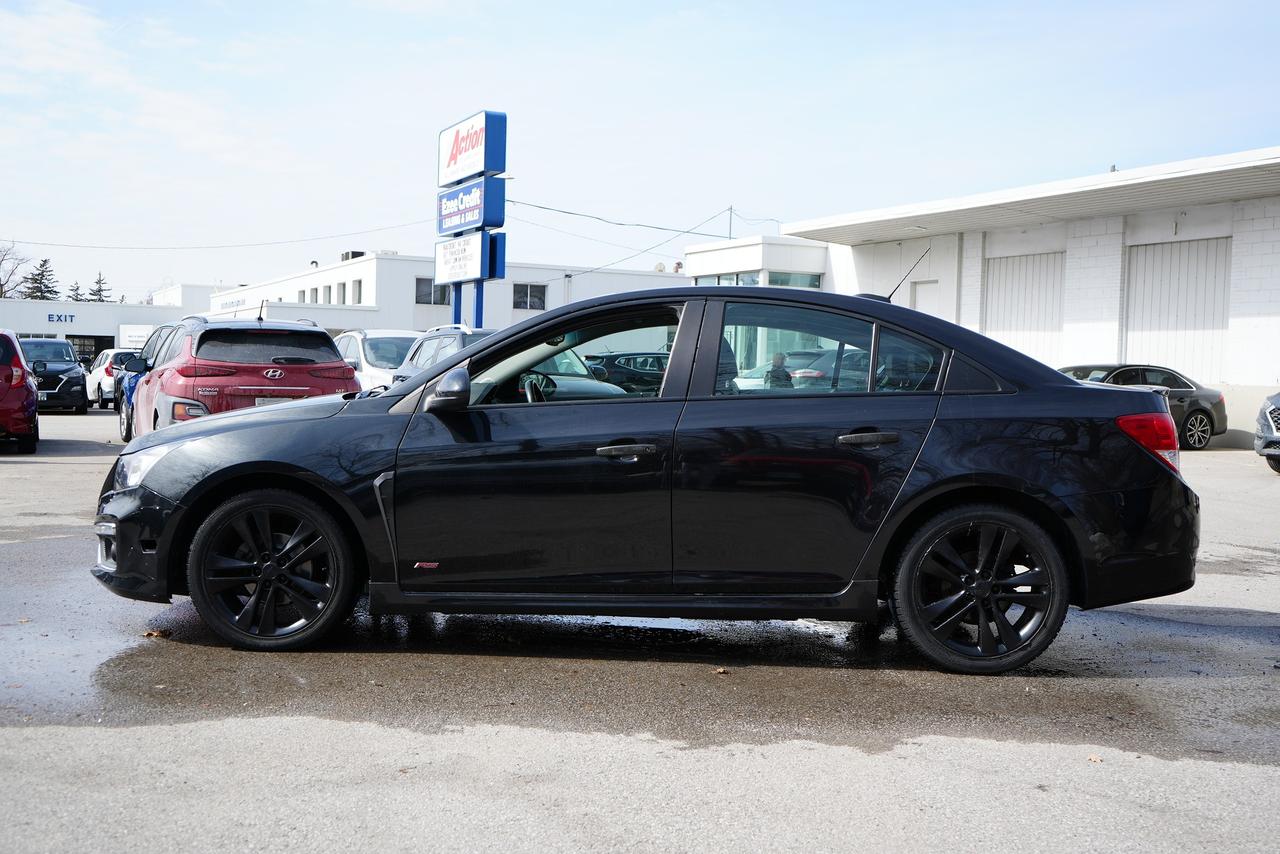 2015 Chevrolet Cruze 2LT Photo