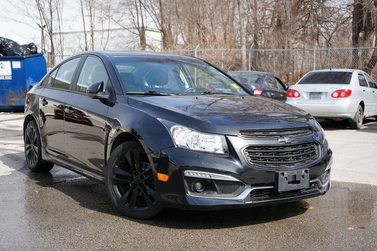 2015 Chevrolet Cruze 2LT Photo