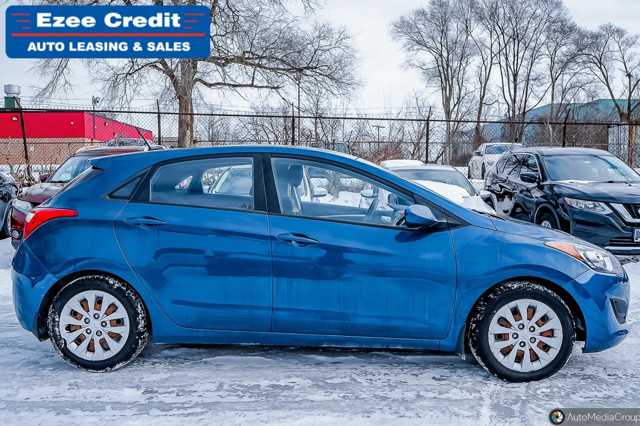 2016 Hyundai Elantra GT GL Photo2