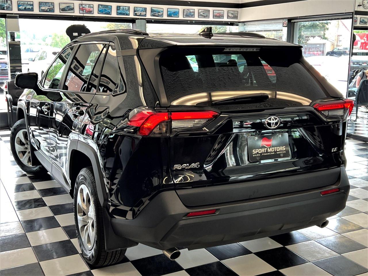 2019 Toyota RAV4 LE+New Tires+Camera+ApplePlay+LaneKeep+CLEANCARFAX - Photo #14