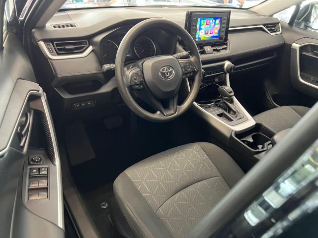 2019 Toyota RAV4 LE+New Tires+Camera+ApplePlay+LaneKeep+CLEANCARFAX Photo18