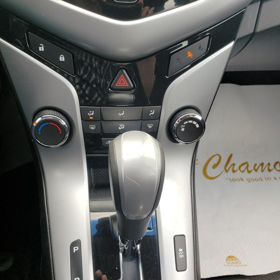 2012 Chevrolet Cruze 4dr Sdn LT Turbo w/1SA - Photo #14