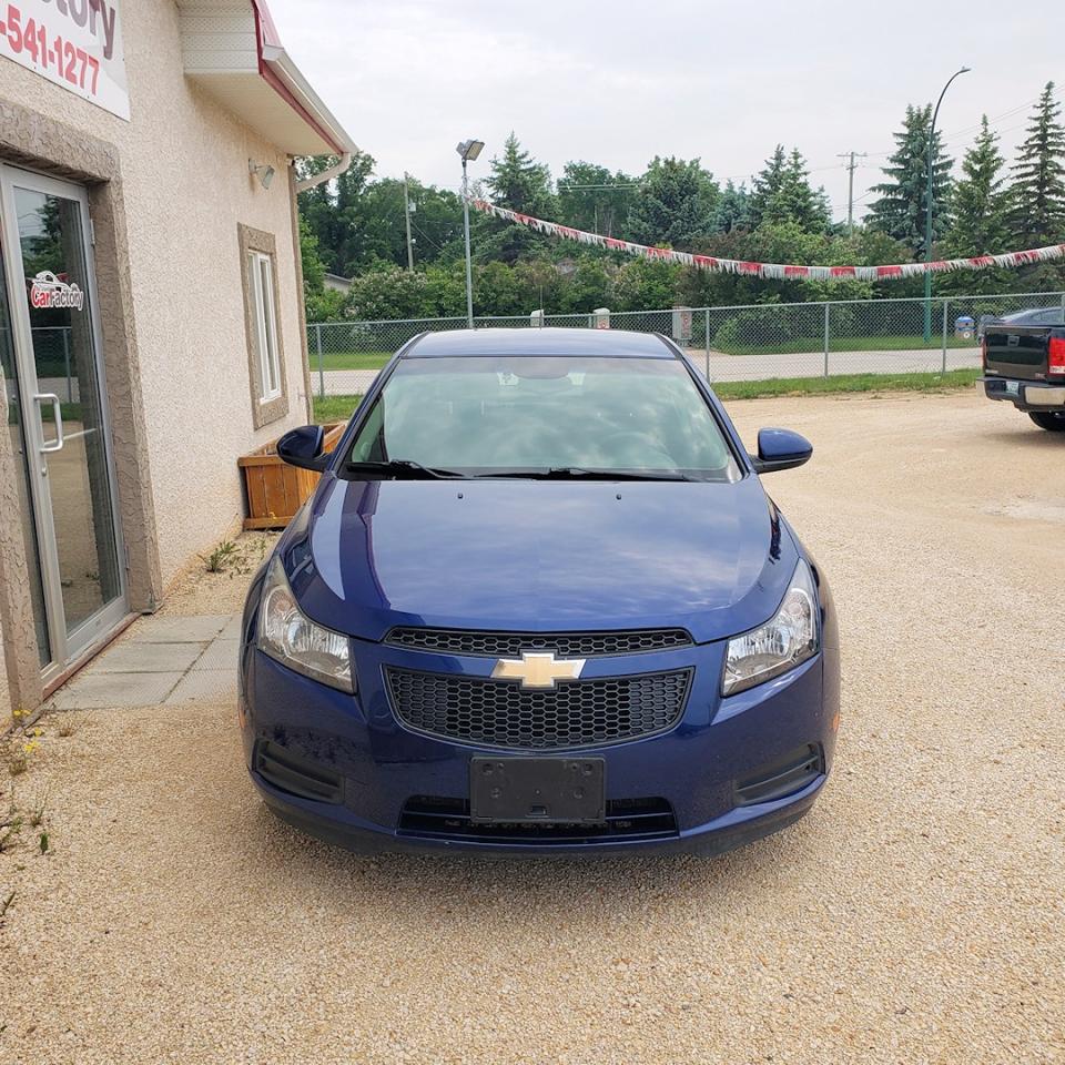 2012 Chevrolet Cruze 4dr Sdn LT Turbo w/1SA - Photo #4