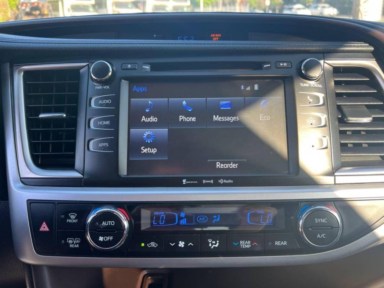 2016 Toyota Highlander LE - Photo #20