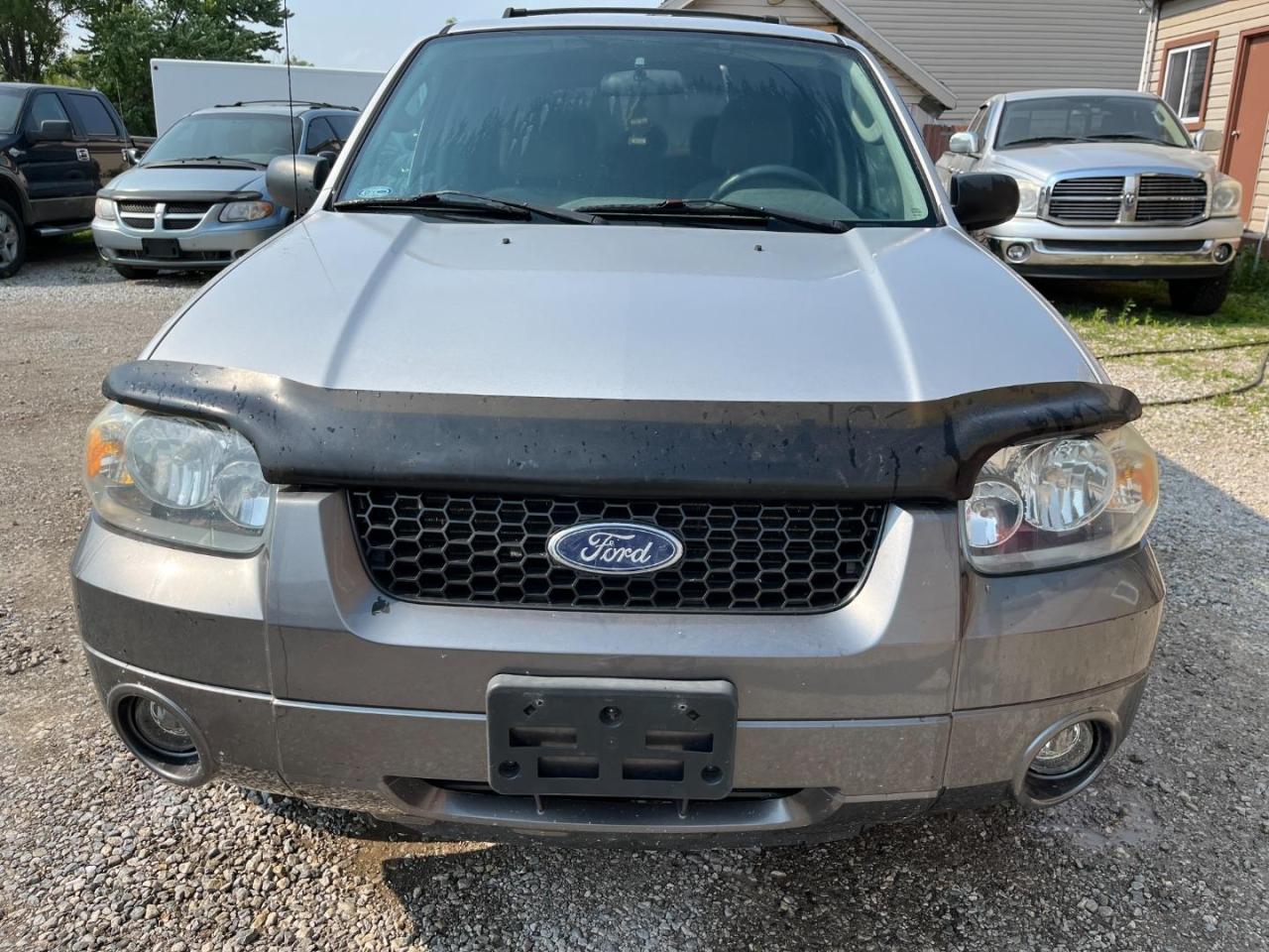 Used 2006 Ford Escape 4dr 3.0L XLT for sale in Windsor, ON