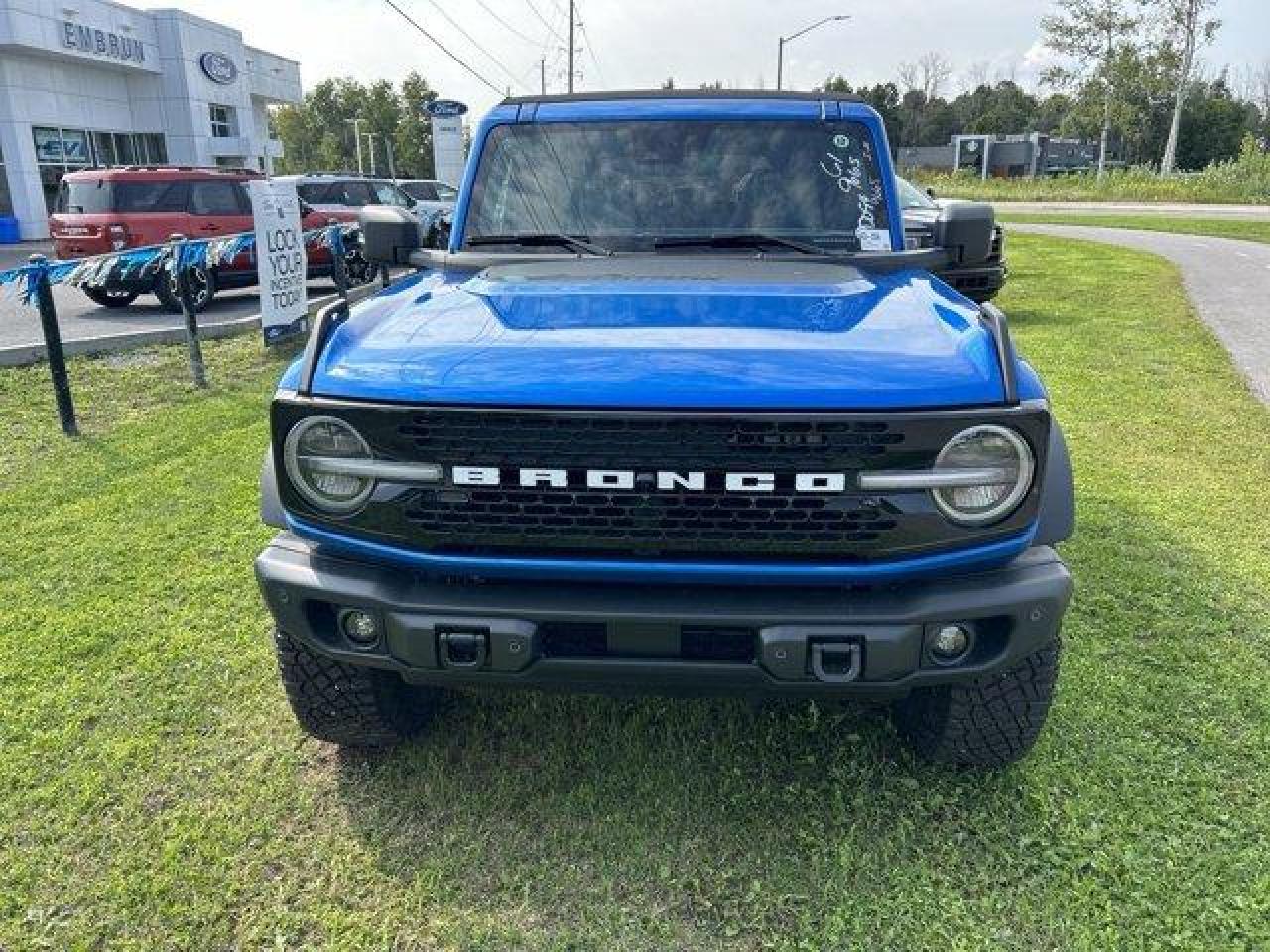 2023 Ford Bronco WildTrak Photo4
