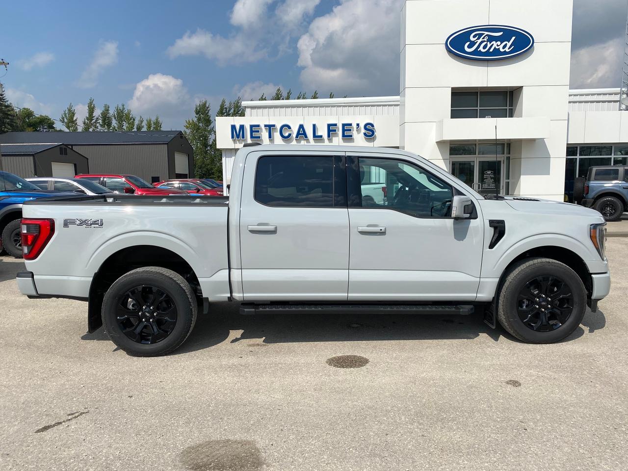 New 2023 Ford F-150 LARIAT 4WD SUPERCREW 5.5' BOX for sale in Treherne, MB