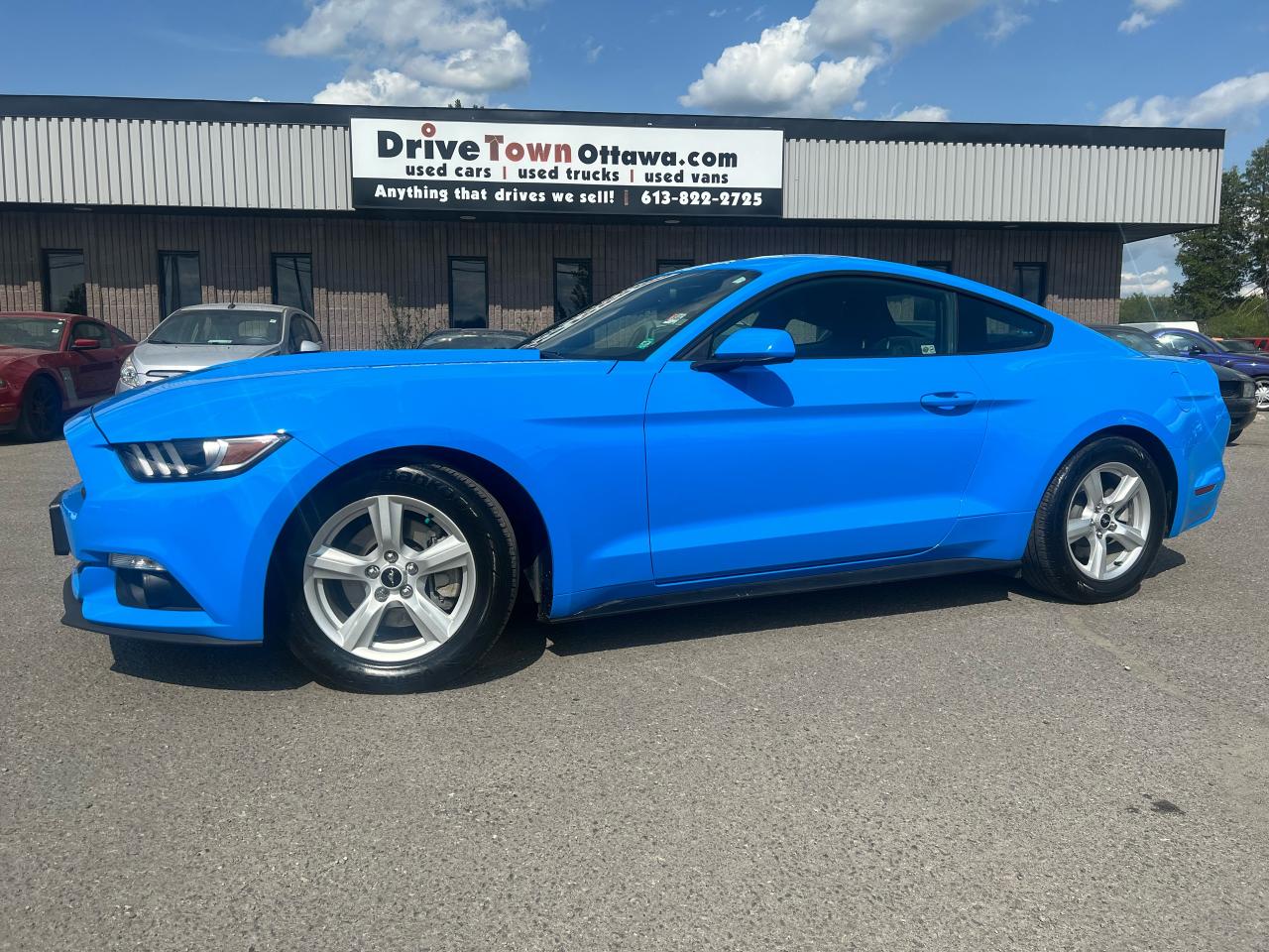 2017 Ford Mustang V6 COUPE **AUTOMATIC**1 OWNER** - Photo #1