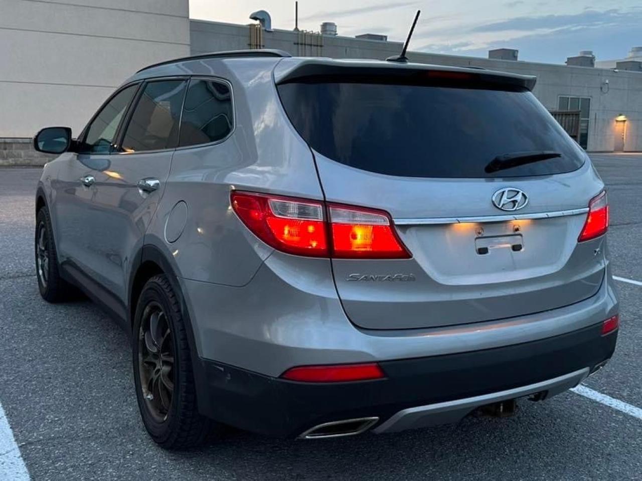 2015 Hyundai Santa Fe XL 7 seats Photo2