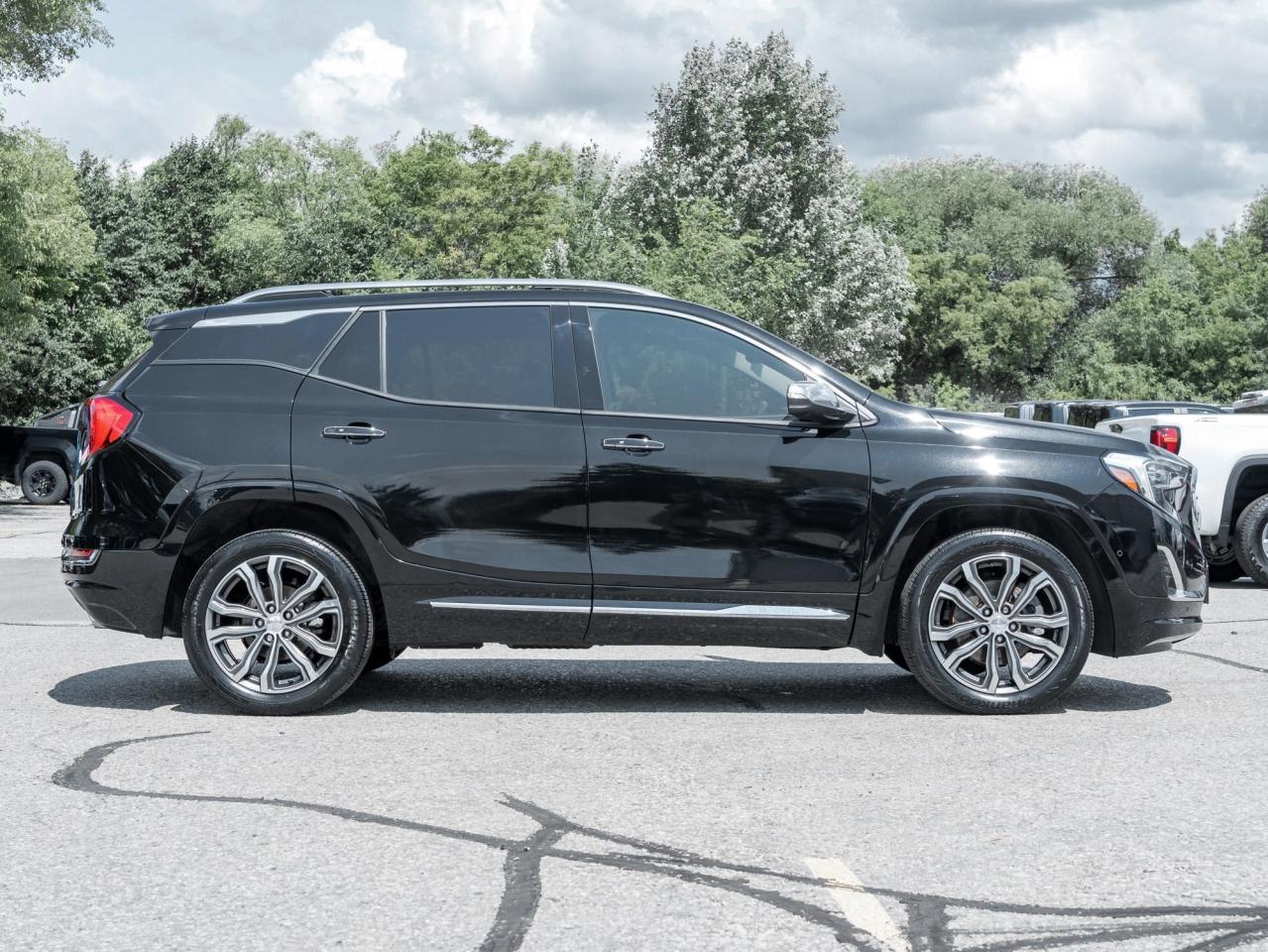 2018 GMC Terrain Denali Photo2