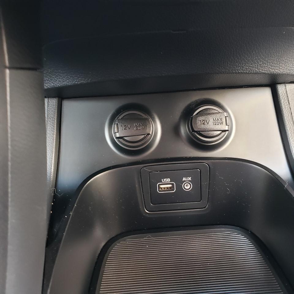 2018 Hyundai Santa Fe Sport SE AWD Accident Free Heated Seats - Photo #18