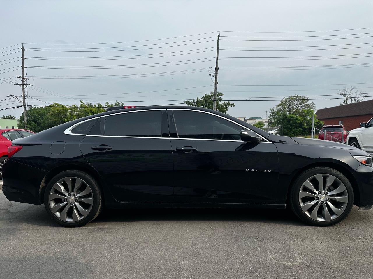 2017 Chevrolet Malibu LT - Photo #4