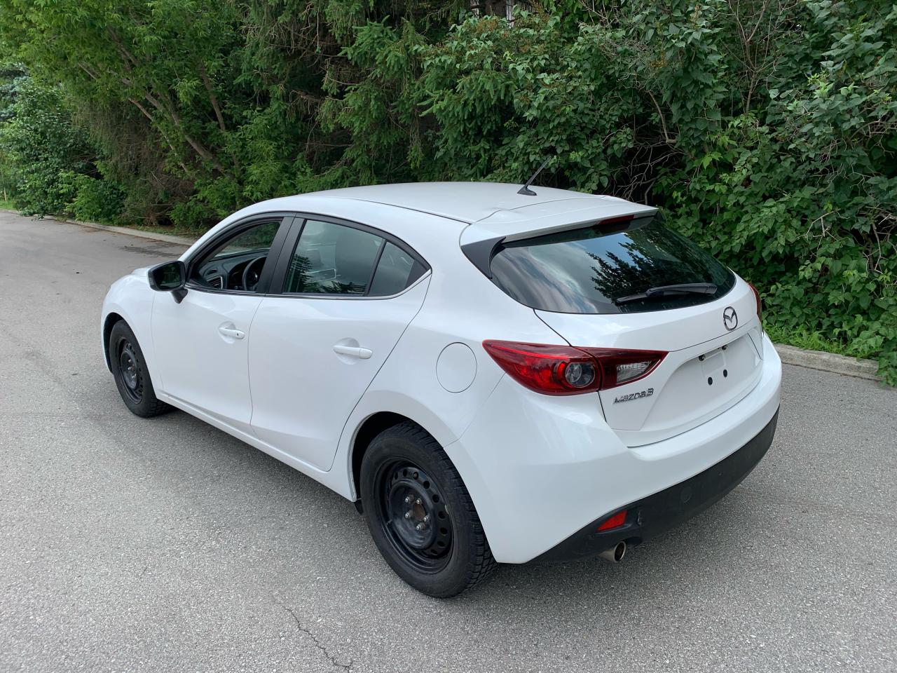 2015 Mazda MAZDA3 GS SPORT HB-ONLY 59,053KMS!! 1 LOCAL FEMALE OWNER! Photo3