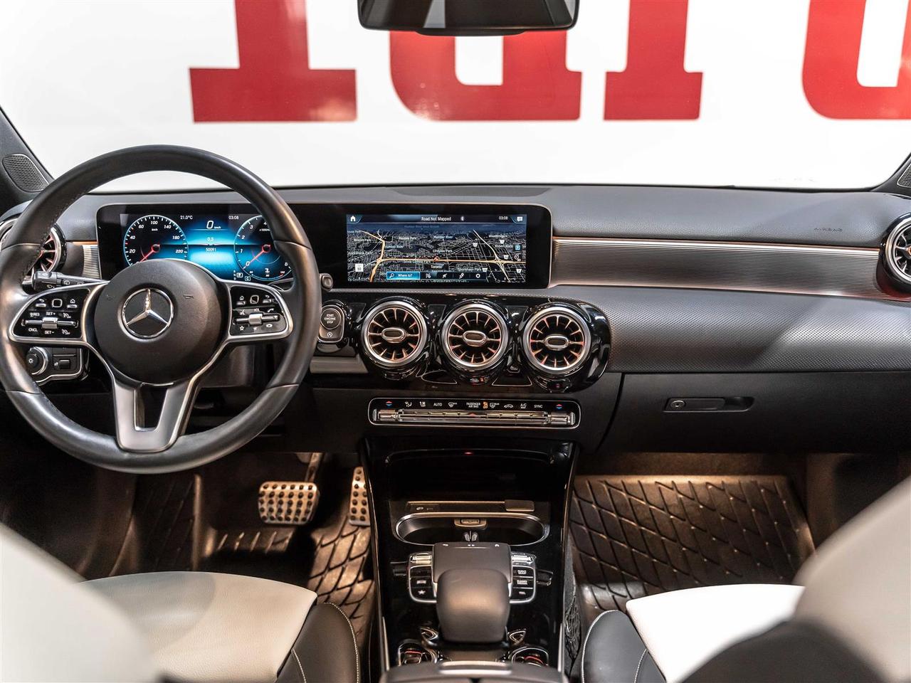 2019 Mercedes-Benz A250 A 250|AMG PKG|HATCHBACK|NIGHT PKG|NAVI|BLINDSPOT|REARCAM|LOADED Photo