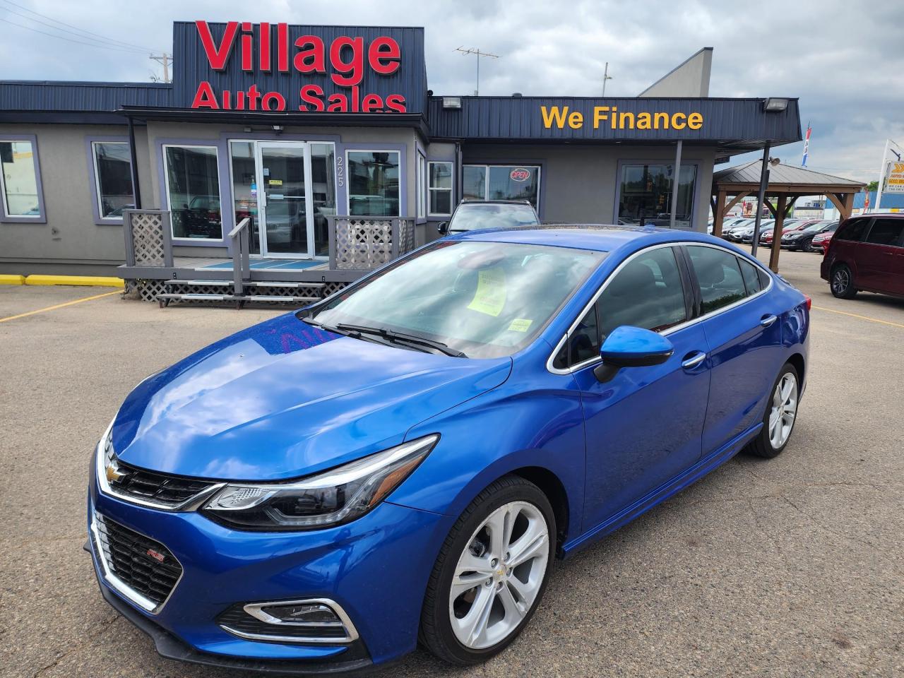 Used 2016 Chevrolet Cruze Premier Auto leather, heated seats, power drivers seat, parking distance control, sunroof, remote start for sale in Saskatoon, SK