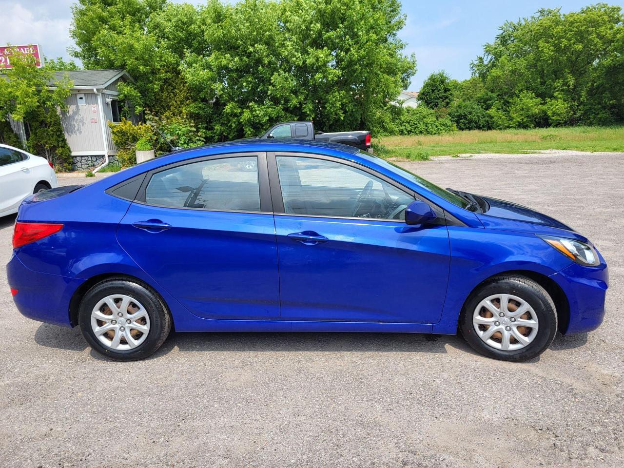 2012 Hyundai Accent GLS Photo4