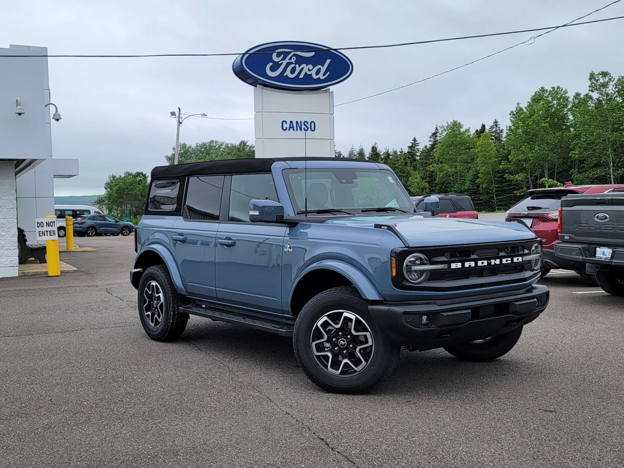 2023 Ford Bronco Outer Banks 4 Door Advanced 4x4 Photo5